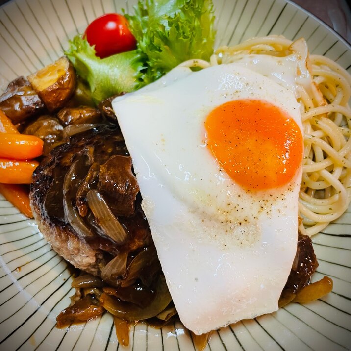 ハンバーグヘルパーで♪ハヤシハンバーグ